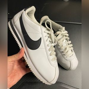 Size 8 - Nike Classic Cortez White Black